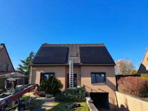 Maison équipée de panneaux solaires