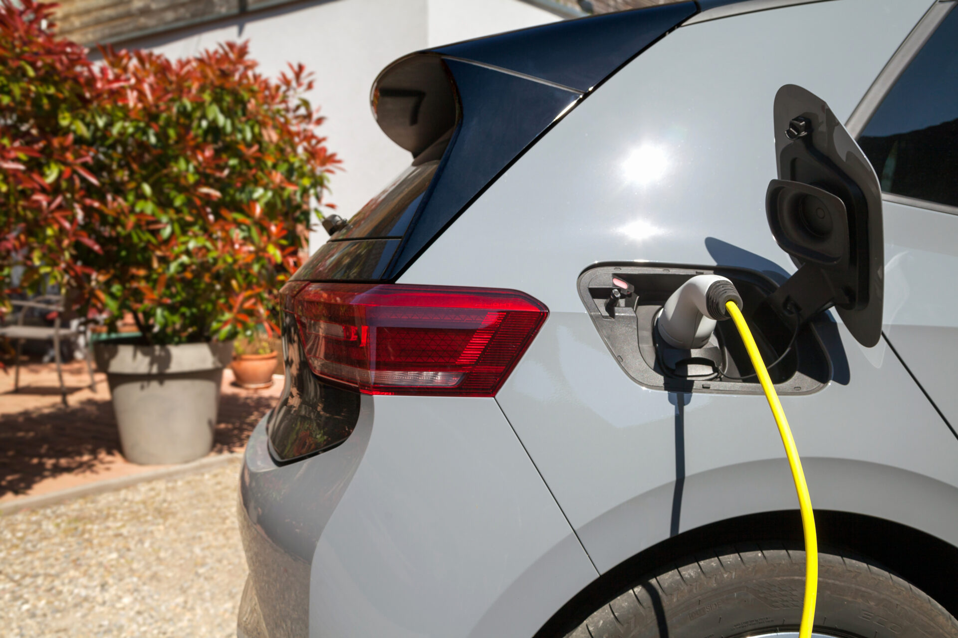 recharge-voiture-électrique-maison